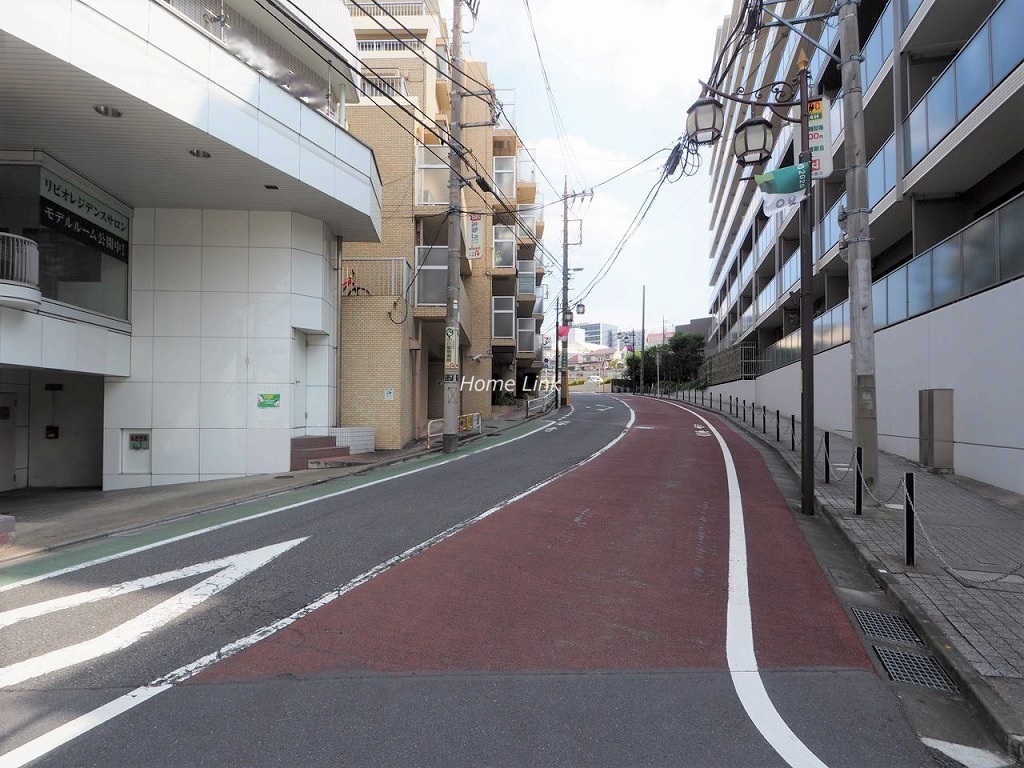 成増ガーデンハイツ　前面道路